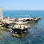 Donna Sicilia Ortigia