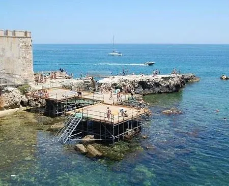 Donna Sicilia Ortigia